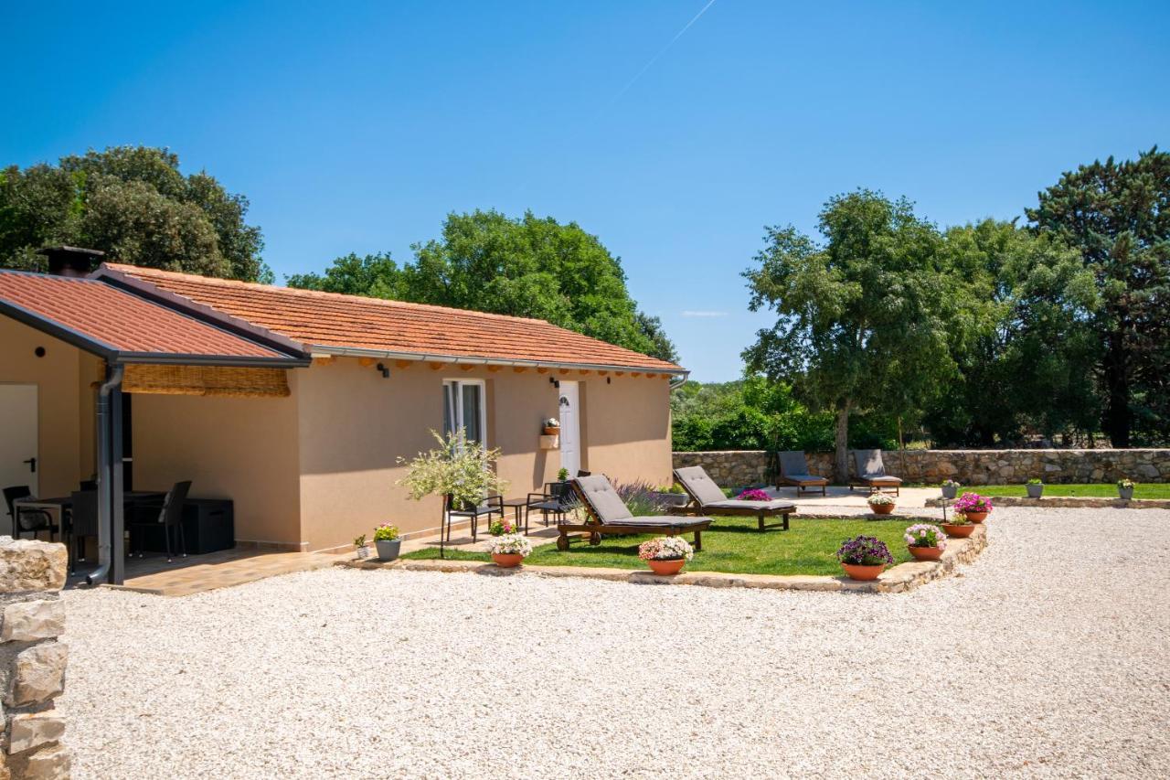 הוילה רוביני Old Oak Holiday House מראה חיצוני תמונה