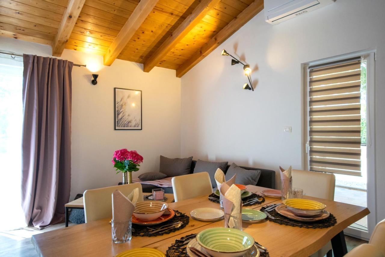 הוילה רוביני Old Oak Holiday House מראה חיצוני תמונה
