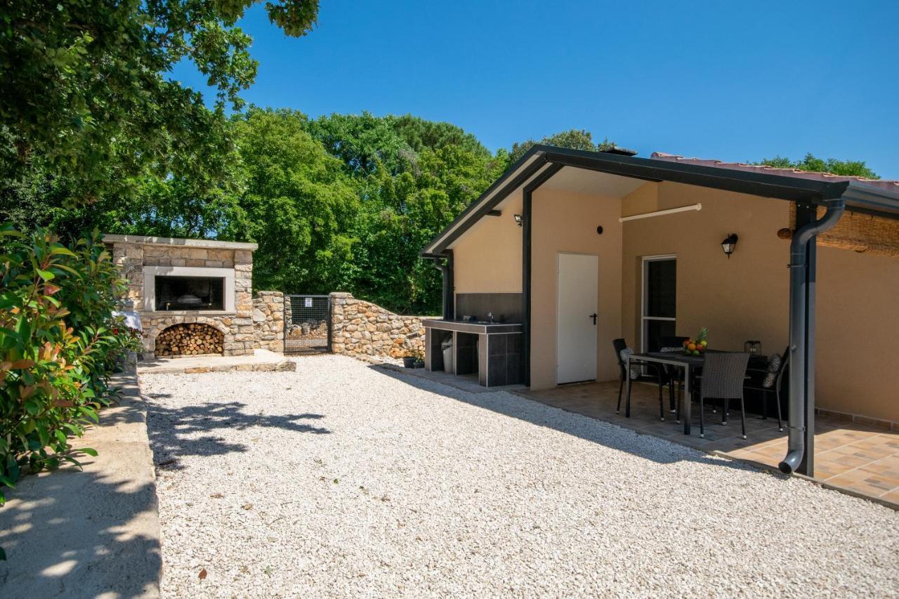 הוילה רוביני Old Oak Holiday House מראה חיצוני תמונה